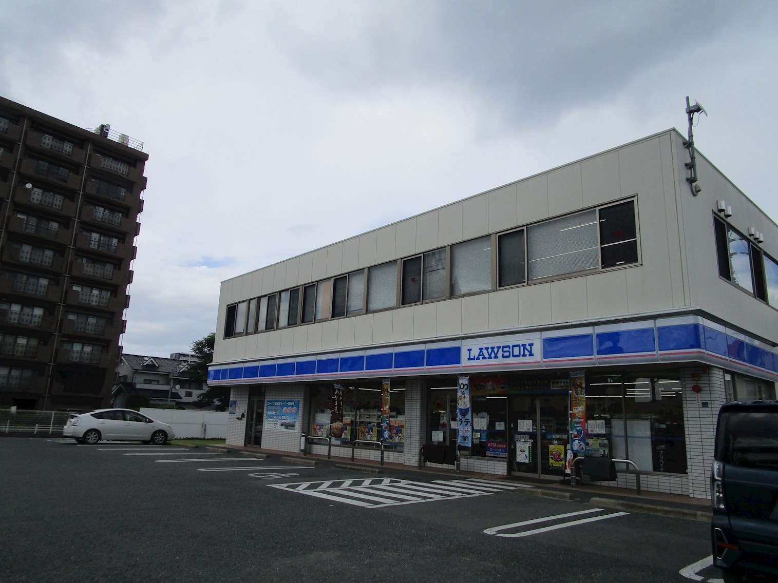 Celeste八王寺 コンビニ