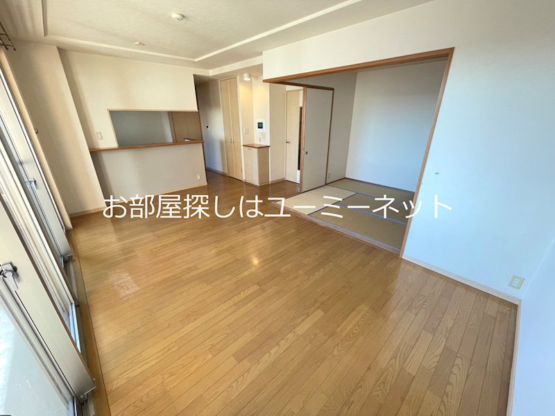 ジェネラス中央町 リビング