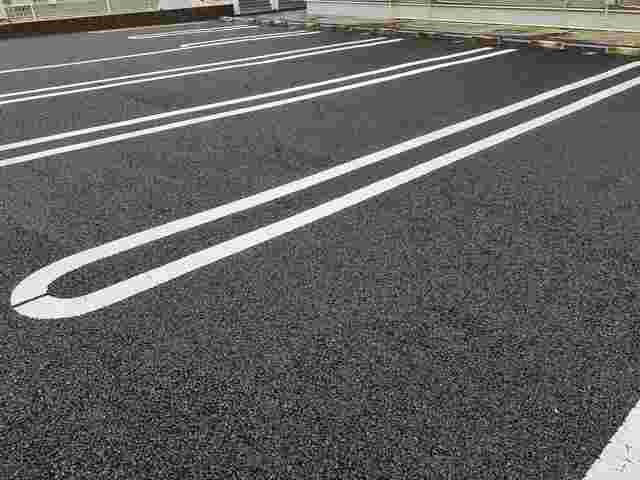 ラフィーシアＡ 駐車場