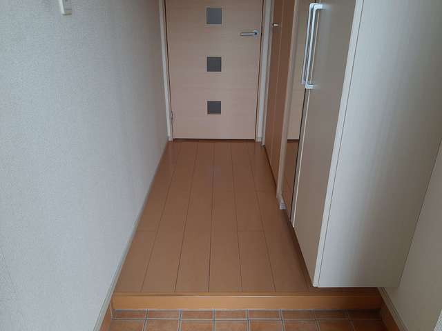 ラフィーシアＡ 玄関