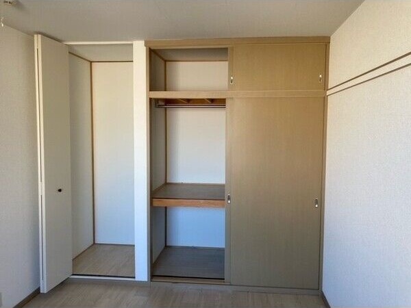553ガーデン　C棟 収納