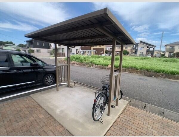 ラコントル　C 駐車場