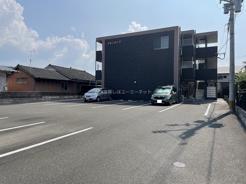 コキンティア 駐車場
