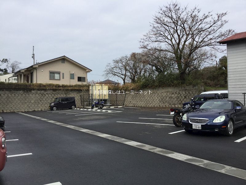 カーサカラ 駐車場