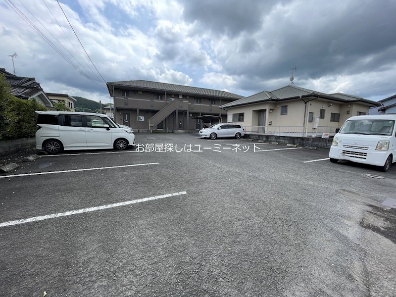 ルーチェフィオーレほうえ 駐車場