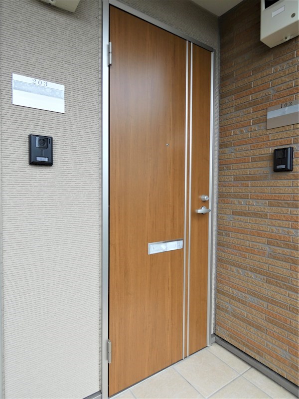 ワカバミント 玄関