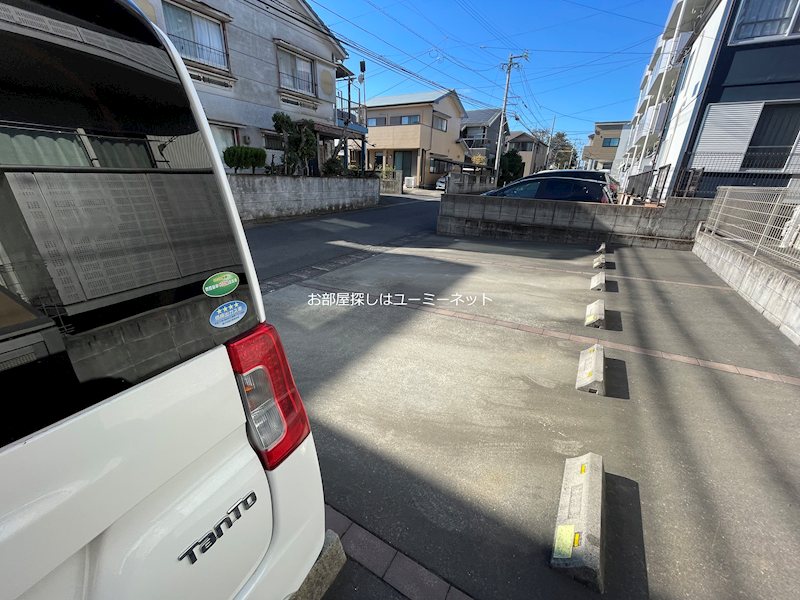 エスポワールⅡ 駐車場