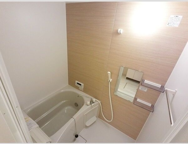 ヴェレーロ・クレッセント　住居 風呂画像