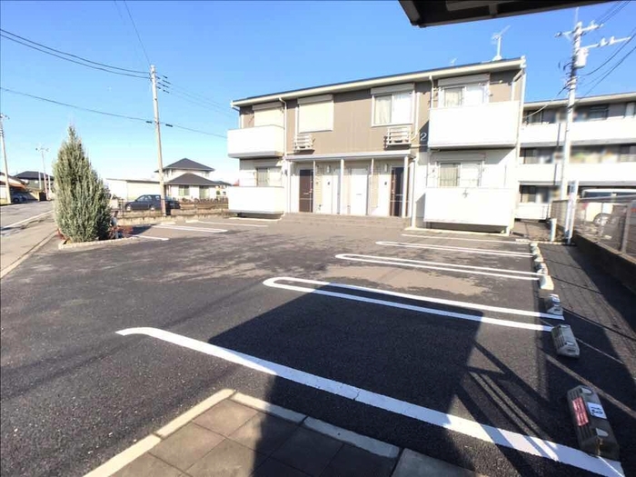 パストラル　２ 駐車場