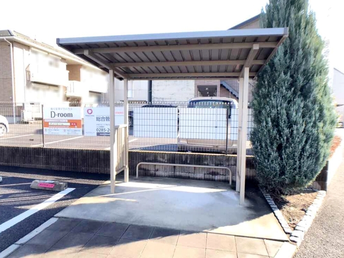 パストラル　２ 駐車場