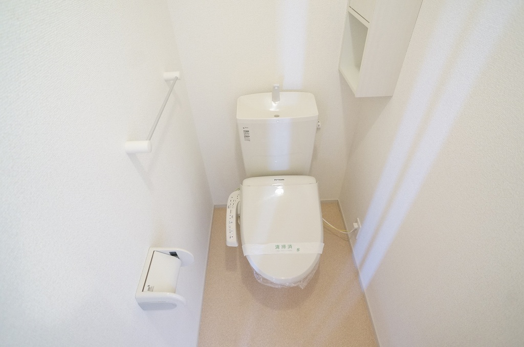 ヴィラ・ロイヤルⅠ トイレ