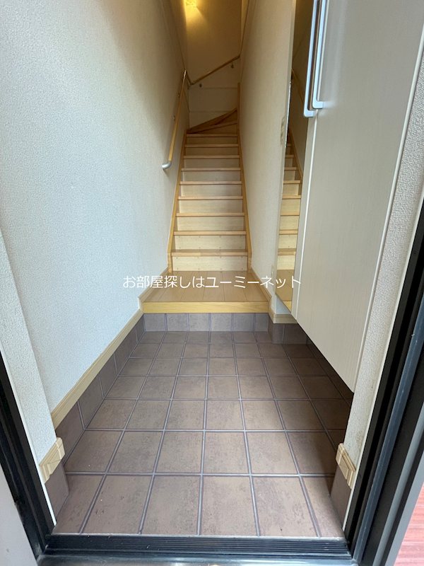セレーノＡ 玄関