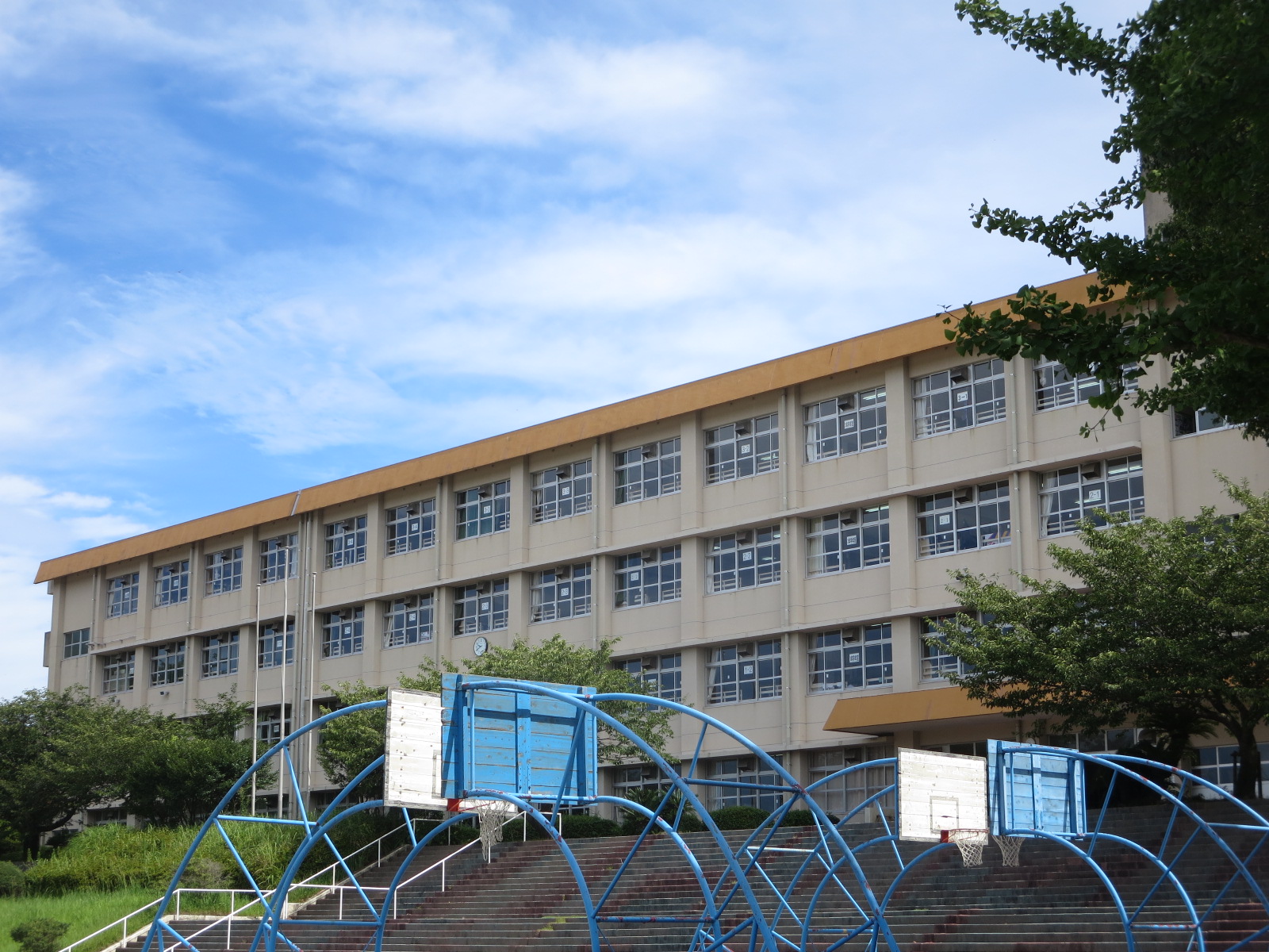 アークガーデン　R棟 中学校