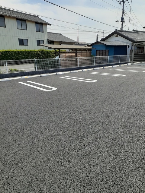 エアリー　ブリーズＢ 駐車場