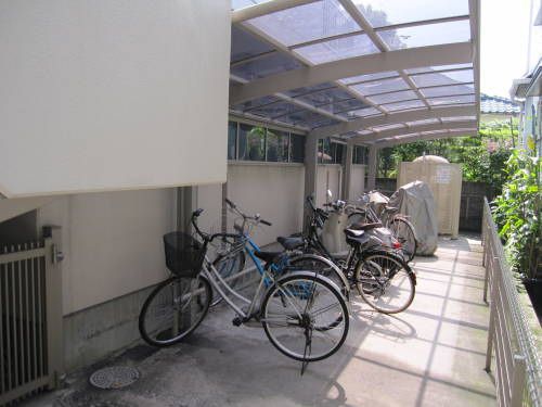 アーネスト下荒田  その他