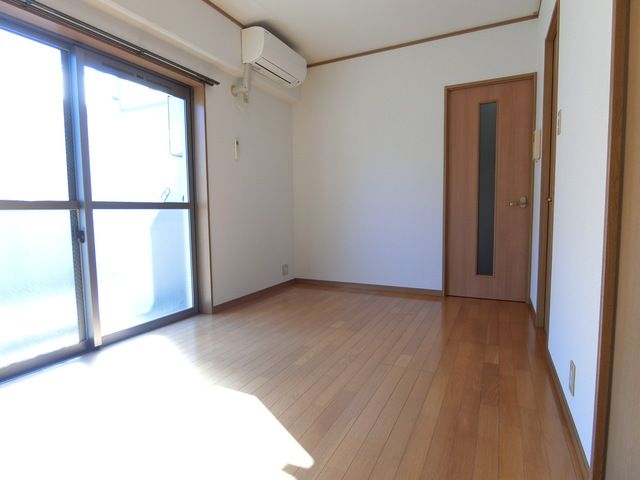 アーネスト下荒田  ベッドルーム