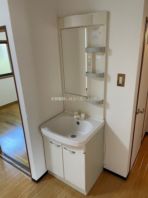 ウィングヒルズ 洗面所