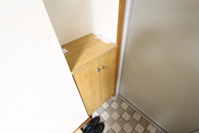 ハイツ仮屋 玄関