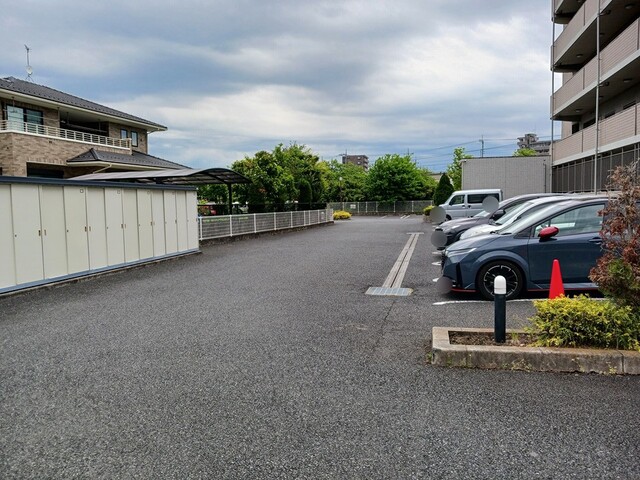 プレッソ　Ｓ．Ｒ．Ｗ 駐車場