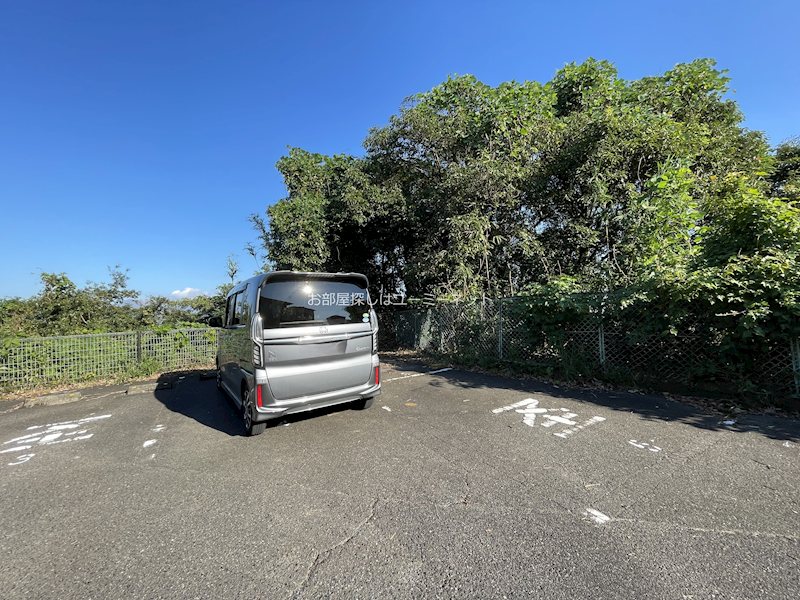 スカイパレスＴＡＢＡＴＡ 駐車場