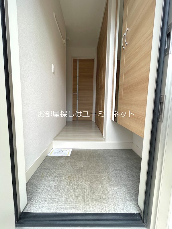 鹿児島県霧島市国分野口西 玄関