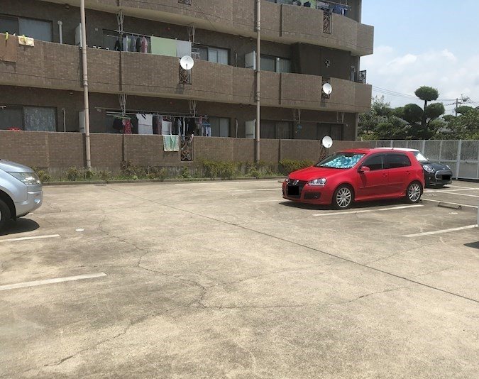 第3向井ビル 駐車場