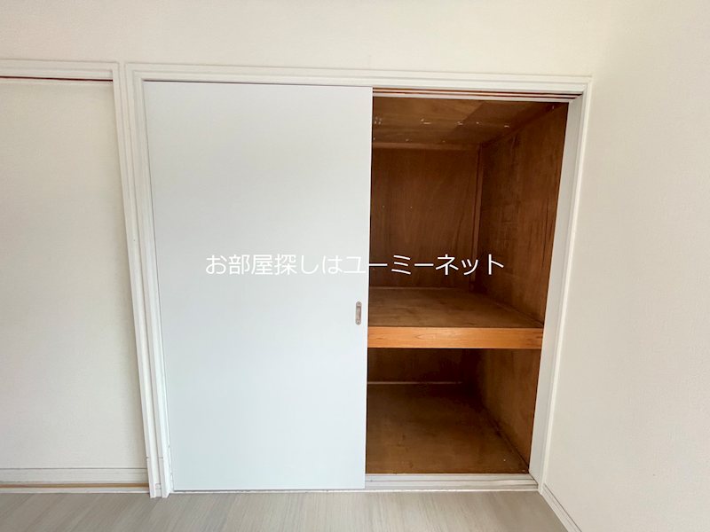 住吉貸家　A棟 収納
