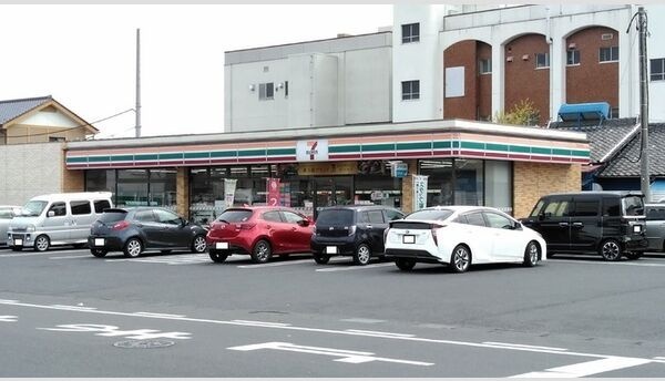 アルカサル 駐車場