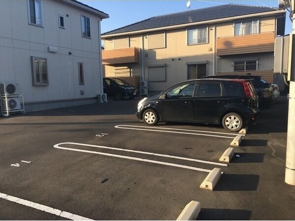 K・Village　M棟 駐車場
