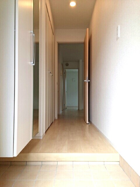 コンフォールⅠ 玄関