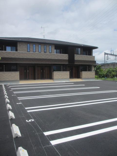 マロン・リジェール川内Ⅱ　Ｂ棟 駐車場
