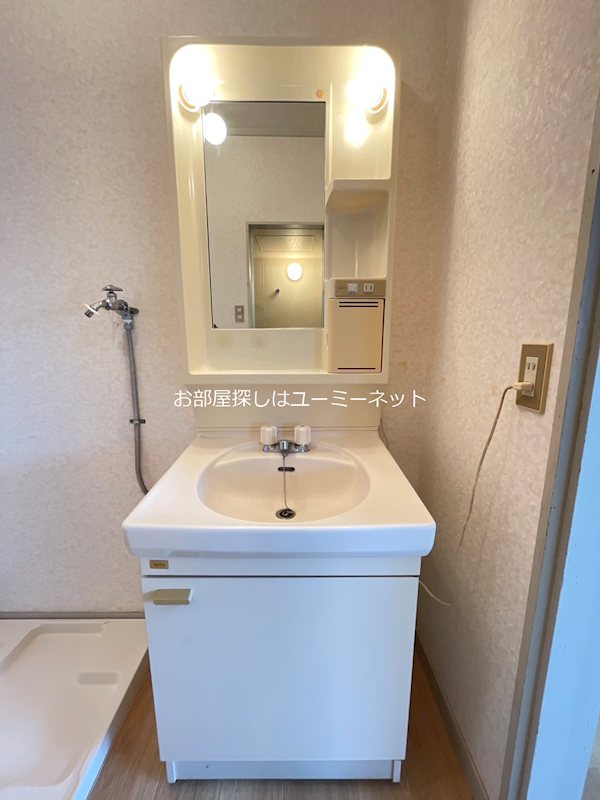 鹿児島県霧島市国分重久 洗面所