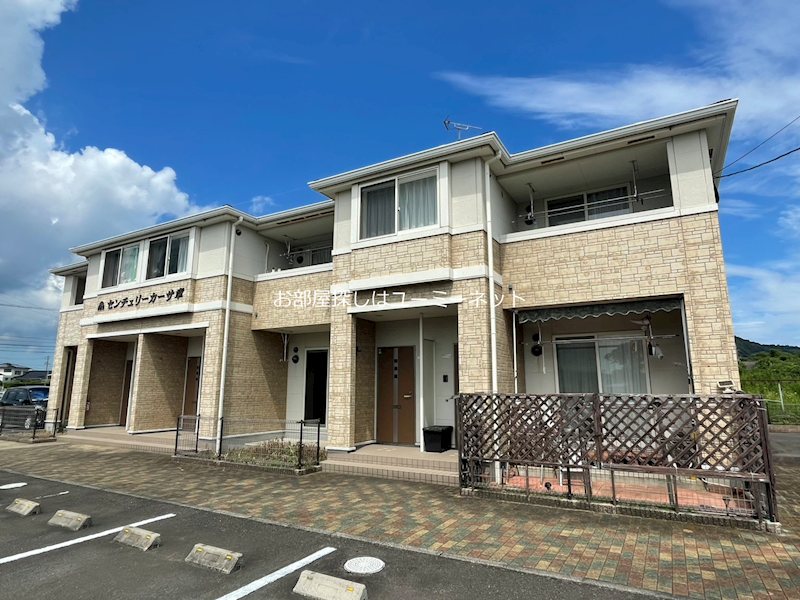 センチュリーカーサ　章 外観