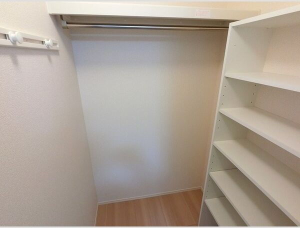 グランポワール　住居 収納