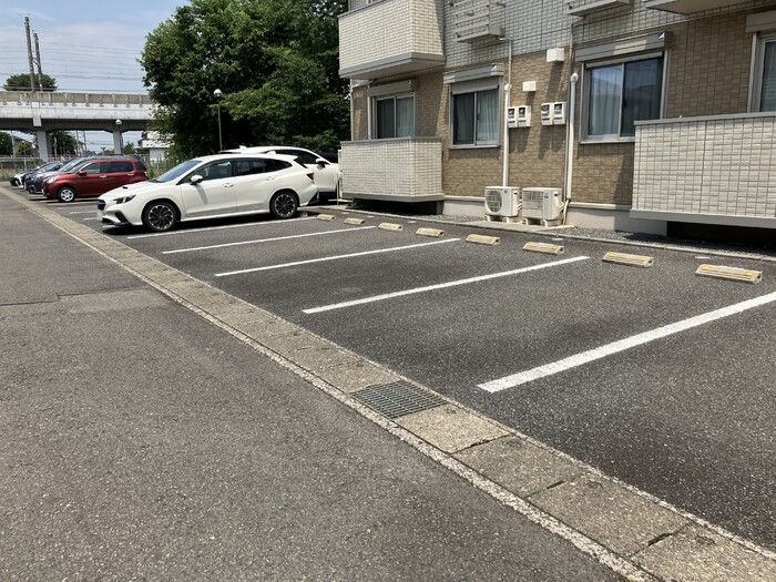 メゾン医大前桜　Ｂ 駐車場