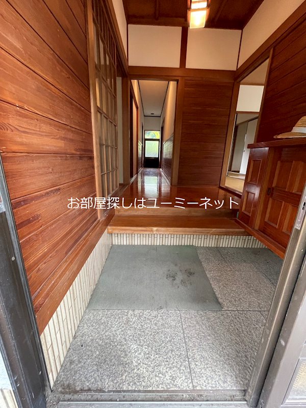 新納住宅 玄関