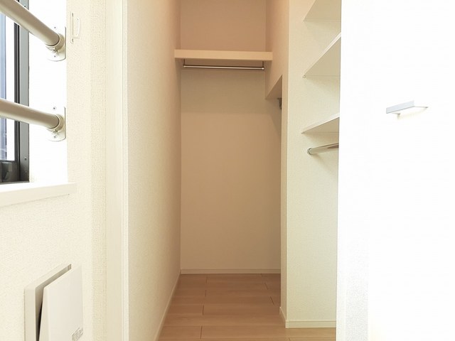 エスポワール城東 収納