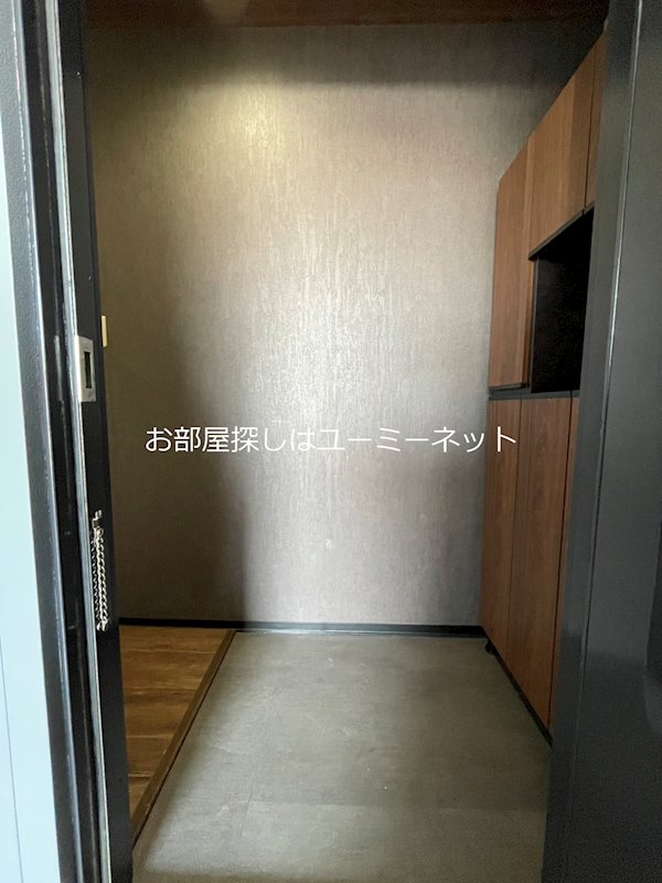 Ark Terrace 坂之上A 玄関