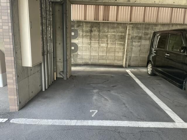 リックマンション 駐車場