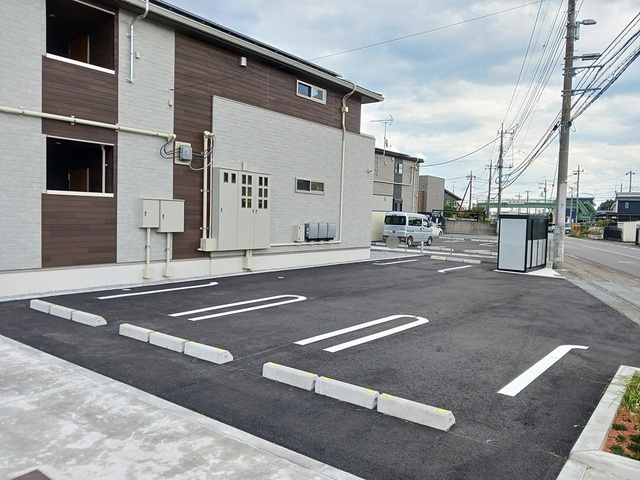 ラピスＡ 駐車場