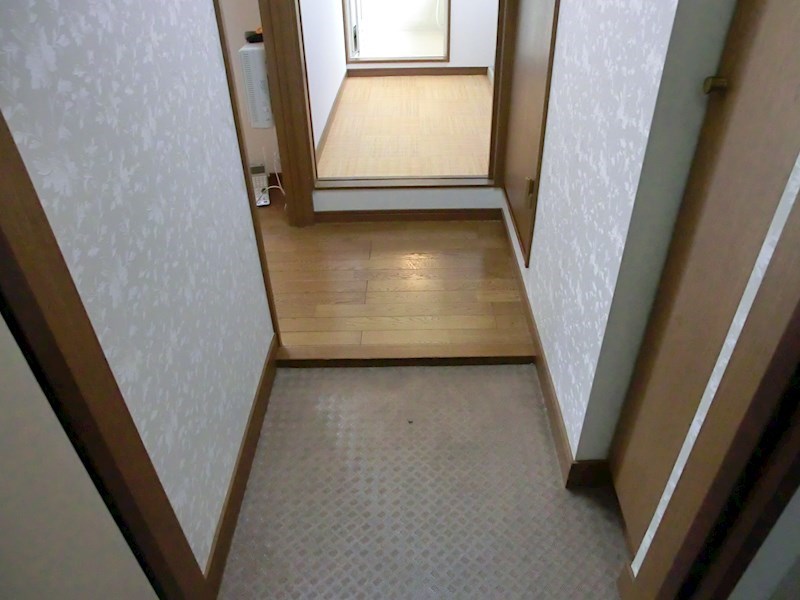 ＴＲ一之江 玄関