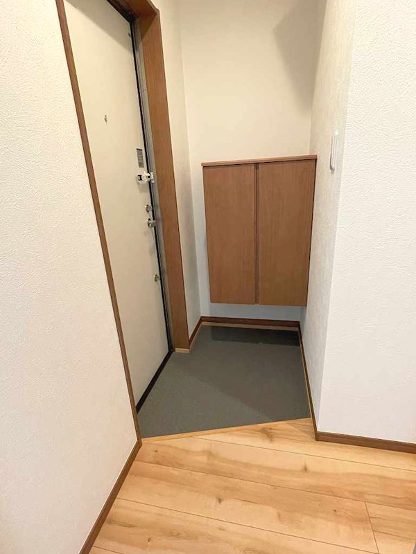 千葉県市川市高谷２丁目 玄関