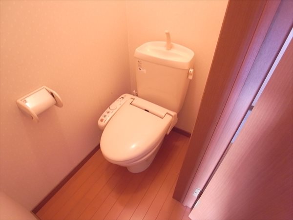 ﾊｲﾂﾗﾍﾞﾝﾀﾞｰ トイレ