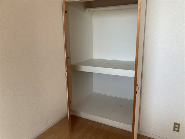 ﾎﾜｲﾄﾊｲﾑ 収納