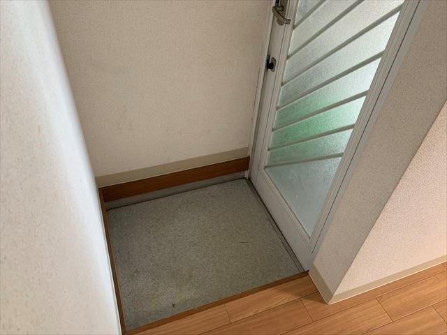 ﾎﾜｲﾄﾊｲﾑ 玄関