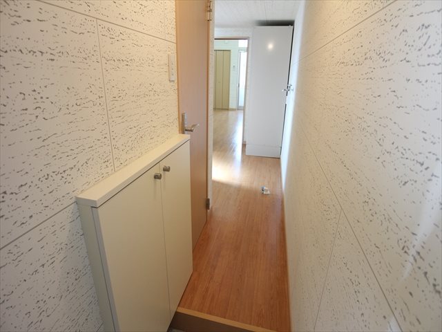 ｸｴｽﾄS 玄関