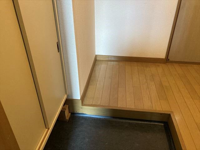 ｺｰﾎﾟｴﾝｼﾞｪﾙｽⅢ 玄関