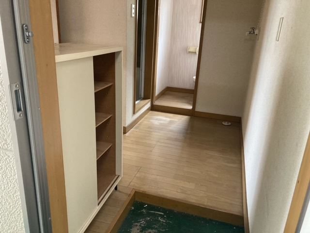 ｺｰﾎﾟｴﾝｼﾞｪﾙｽⅢ 玄関