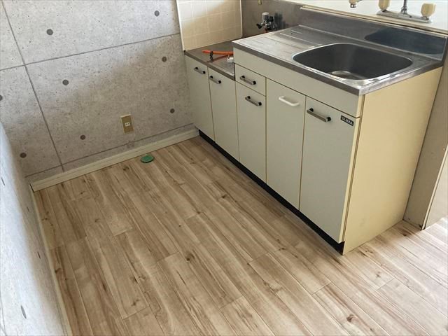 ﾙﾌﾟﾗ中央 キッチン