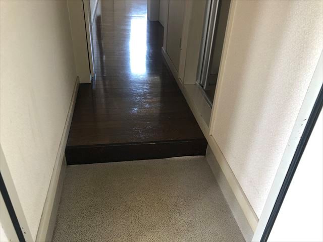 ｺｰﾎﾟｹｲｽﾞ 玄関